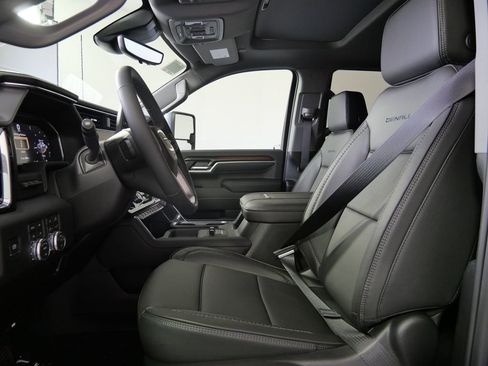 New 2026 GMC Sierra 3500 Denali w/ Denali Reserve Package AWD/4WD image 10