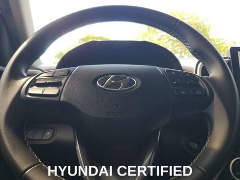 Certified 2023 Hyundai Venue Limited FWD image 13