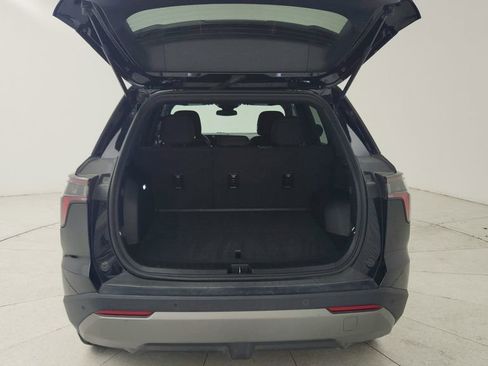 Used 2025 Chevrolet Equinox LT FWD image 35