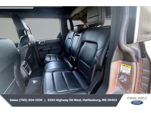 Used 2025 Ford Bronco Outer Banks w/ Sasquatch Package AWD/4WD image 19