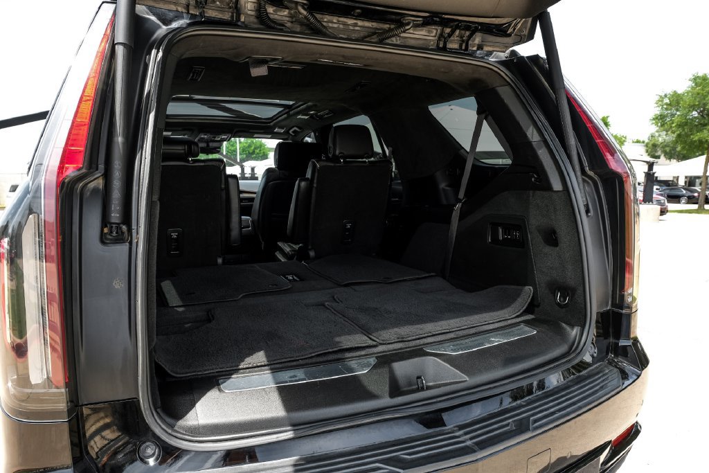 Used 2021 Cadillac Escalade Sport Platinum w/ LPO, ONYX Package AWD/4WD image 64