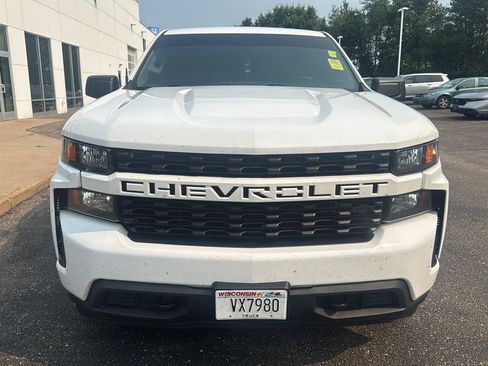 Used 2019 Chevrolet Silverado 1500 Custom AWD/4WD image 2