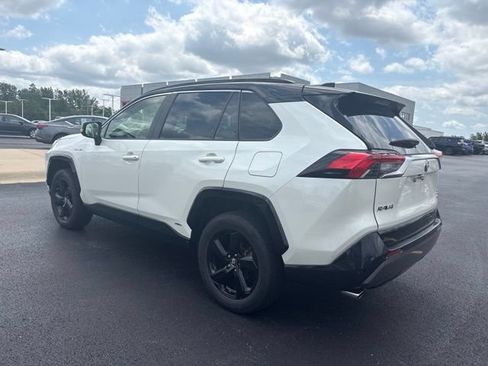Used 2019 Toyota RAV4 XSE w/ Carpet Mat Package AWD/4WD image 4