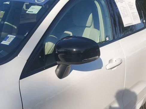 Certified 2025 Volvo XC60 B5 Ultra image 12