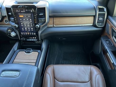 Used 2020 RAM 1500 Longhorn image 33