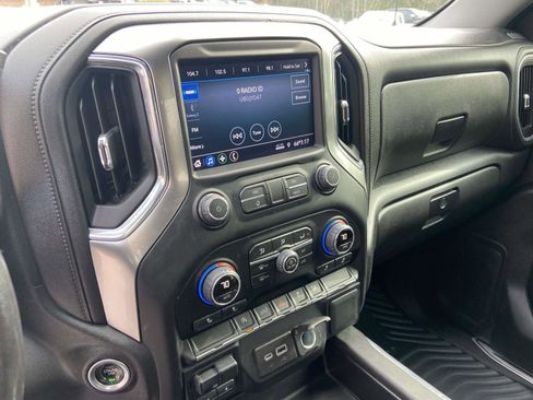 Certified 2022 Chevrolet Silverado 1500 RST image 11