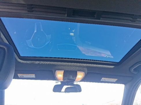 Used 2014 Mercedes-Benz C 300 Sport image 27