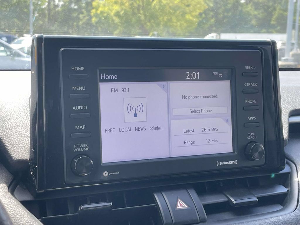 Used 2021 Toyota RAV4 XLE FWD image 27