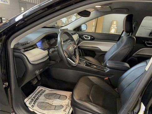 Used 2022 Jeep Compass Limited image 4