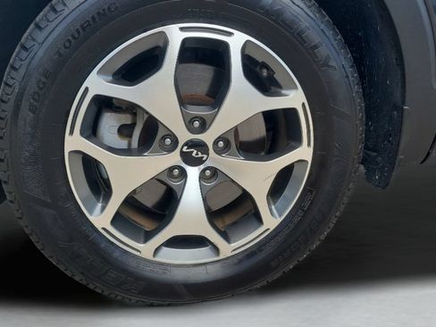 Used 2022 Kia Telluride EX FWD image 19