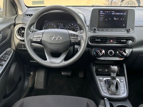 Used 2023 Hyundai Kona SEL FWD image 10