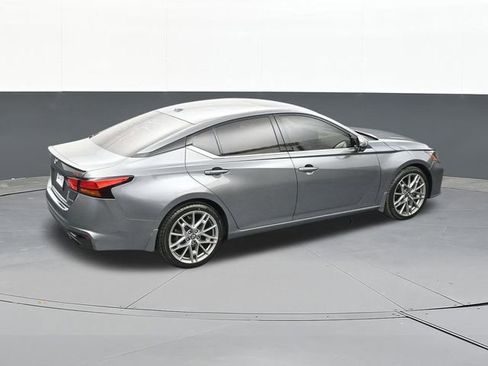 Used 2023 Nissan Altima 2.0 SR image 61