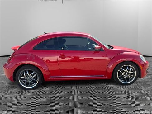 Used 2012 Volkswagen Beetle 2.5 image 4