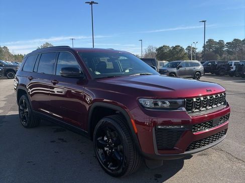 New 2026 Jeep Grand Cherokee L Limited w/ Limited Altitude Package RWD image 1