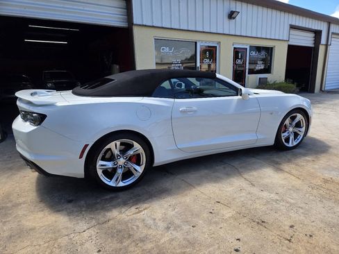 Used 2023 Chevrolet Camaro SS RWD image 6