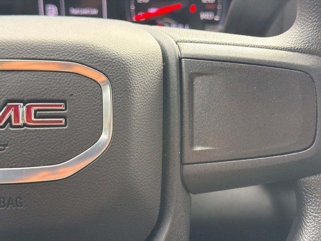 Used 2025 GMC Sierra 2500 Pro AWD/4WD image 30