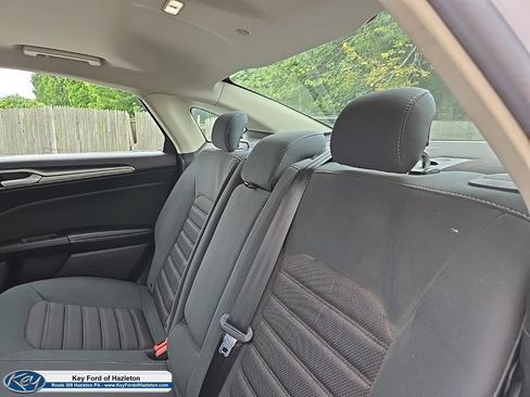 Used 2019 Ford Fusion SE FWD image 39