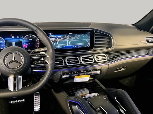 New 2026 Mercedes-Benz GLS 580 4MATIC image 8