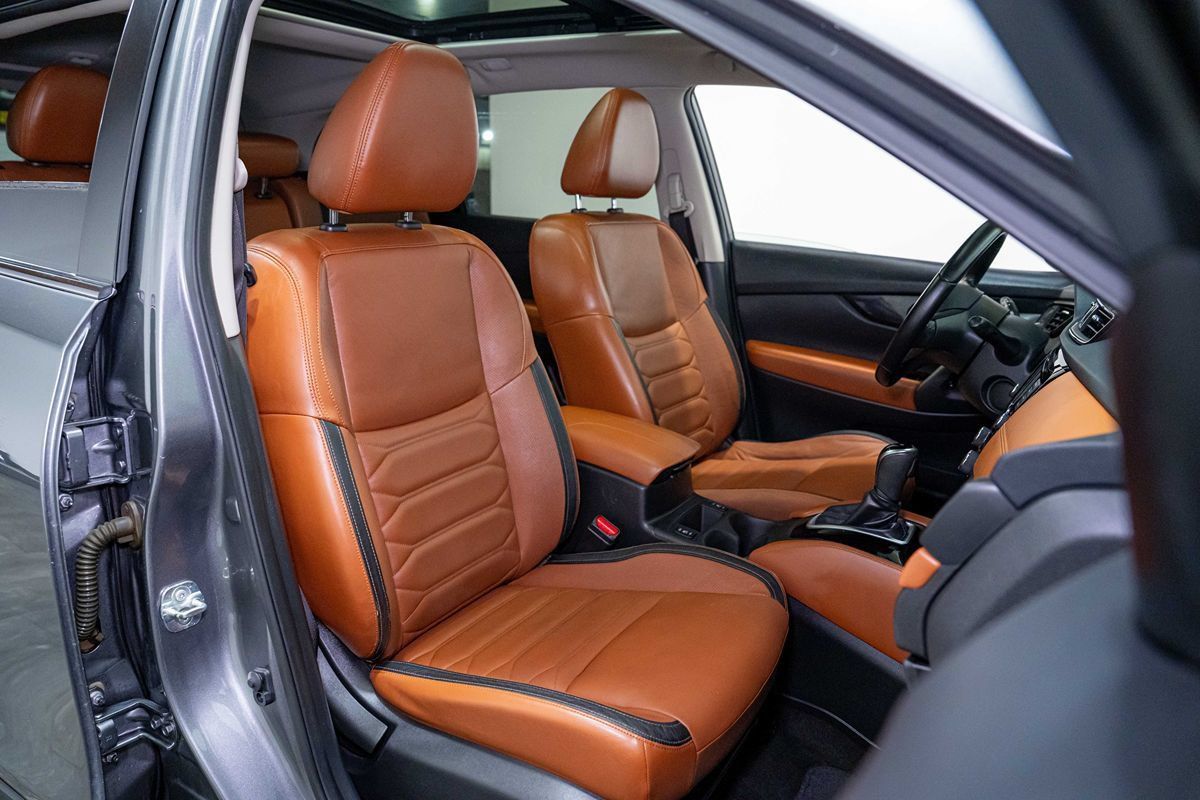 Used 2018 Nissan Rogue SL w/ Premium Package FWD image 19
