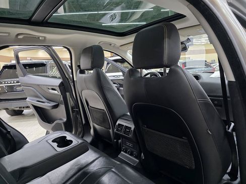 Used 2018 Jaguar F-PACE R-Sport AWD/4WD image 25