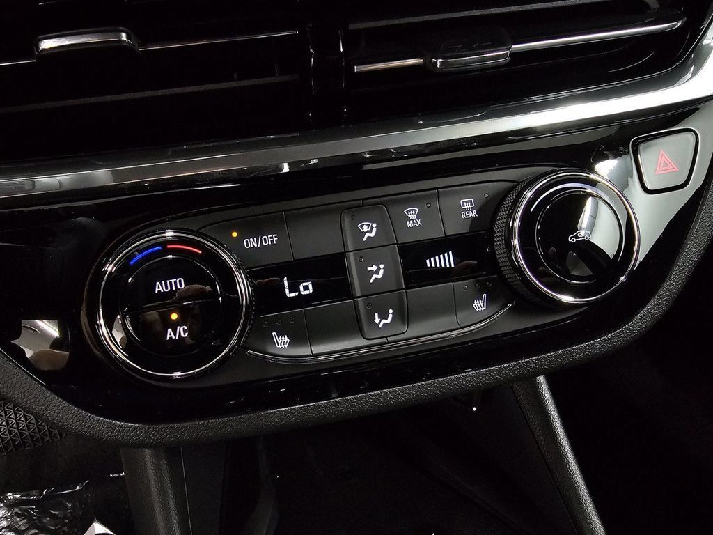 New 2026 Buick Envista Sport Touring w/ Convenience I Package FWD image 19