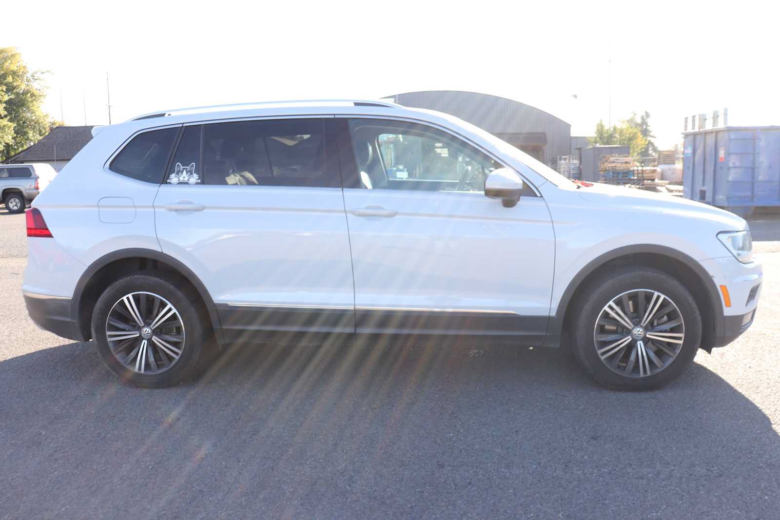 Used 2019 Volkswagen Tiguan SEL AWD/4WD image 4