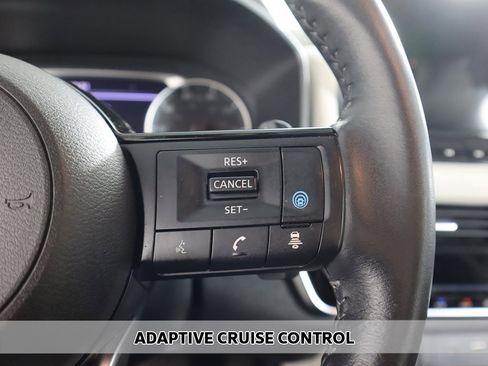 Used 2023 Nissan Rogue SL w/ SL Premium Package image 5