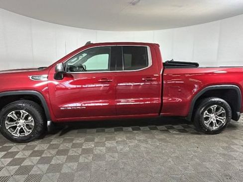 Used 2019 GMC Sierra 1500 SLE w/ SLE Value Package AWD/4WD image 5