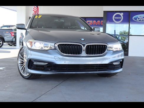 Used 2017 BMW 530i RWD image 1