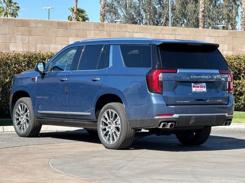 New 2026 GMC Yukon Denali w/ Denali Reserve Package AWD/4WD image 6
