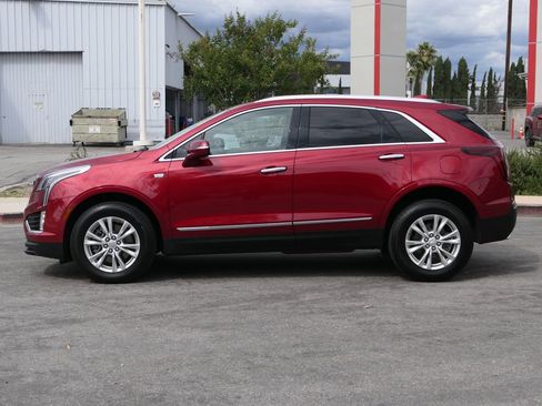 Used 2022 Cadillac XT5 Luxury w/ LPO, Floor Liner Package FWD image 6