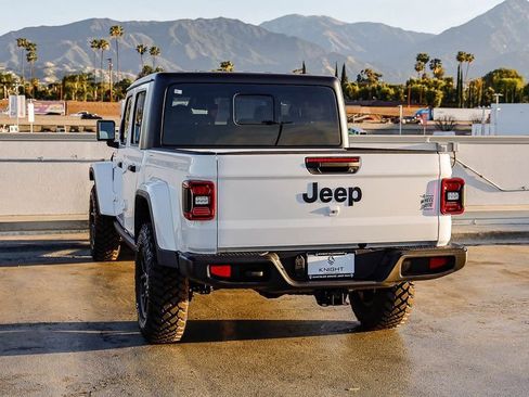 New 2026 Jeep Gladiator Willys image 7
