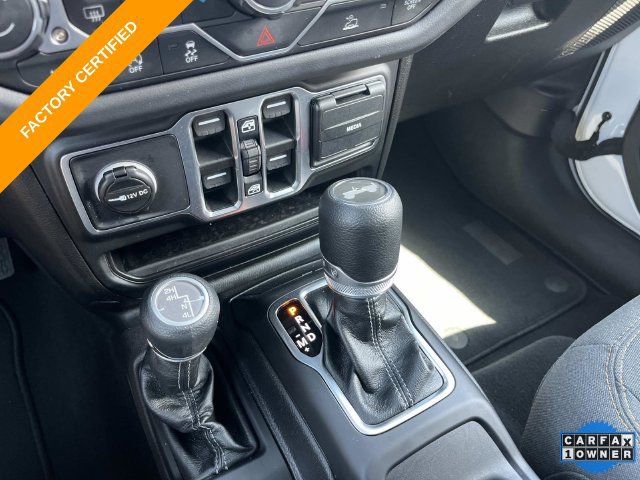 Used 2026 Jeep Wrangler Unlimited Sahara AWD/4WD image 32
