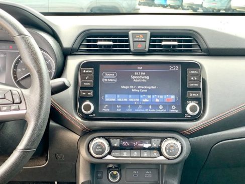 Used 2025 Nissan Versa SR FWD image 16