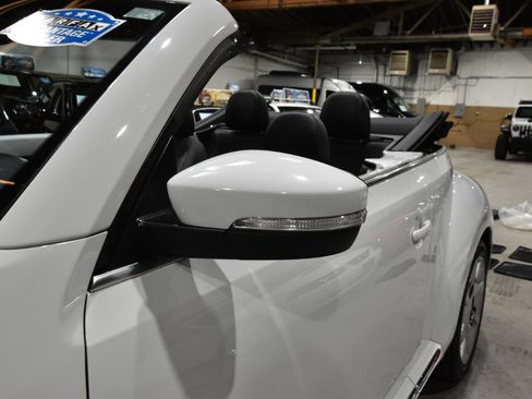 Used 2017 Volkswagen Beetle 1.8T SEL image 60