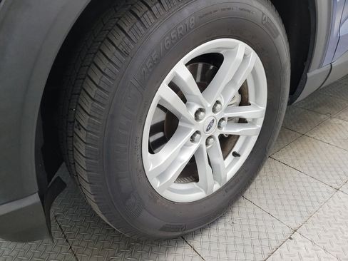 Used 2021 Ford Explorer XLT w/ Equipment Group 202A image 31