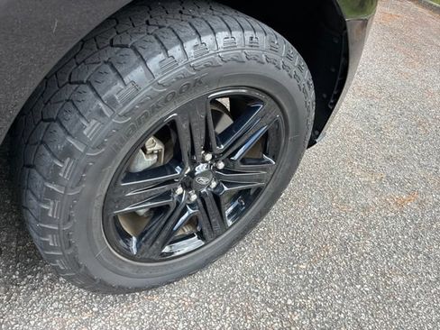 Used 2021 Ford Expedition XLT RWD image 16