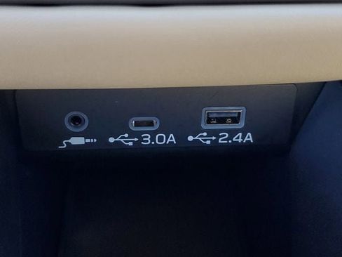 Certified 2025 Subaru Legacy Limited w/ Popular Package #3 image 29