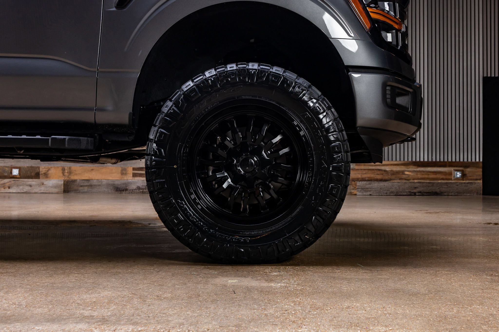 Used 2026 Ford F150 XLT w/ XLT Black Appearance Package AWD/4WD image 12