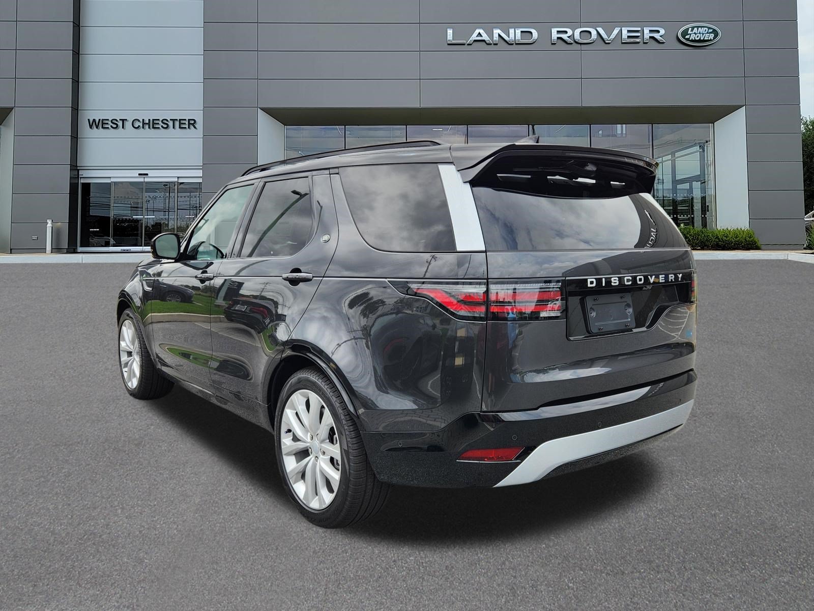 New 2026 Land Rover Discovery Limited Edition AWD/4WD image 3