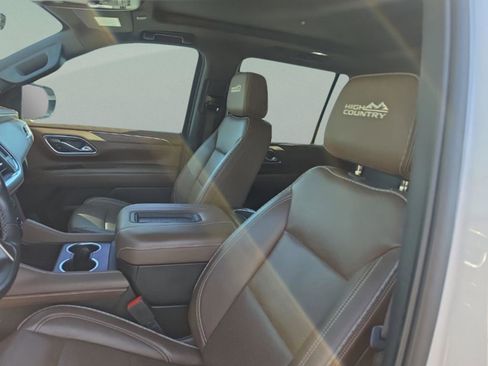 Used 2023 Chevrolet Tahoe High Country w/ Premium Package 2 AWD/4WD image 23
