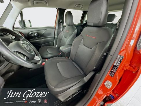 Used 2021 Jeep Renegade Trailhawk image 23