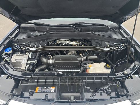 Used 2021 Ford Explorer Platinum w/ Equipment Group 601A image 22