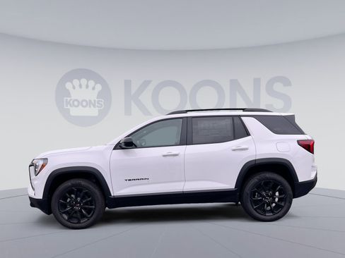 New 2026 GMC Terrain Elevation w/ Elevation Premium Package image 2