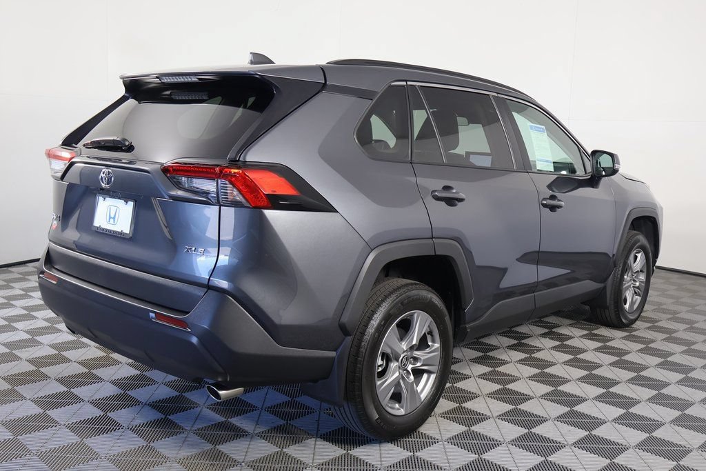 Used 2024 Toyota RAV4 XLE FWD image 4