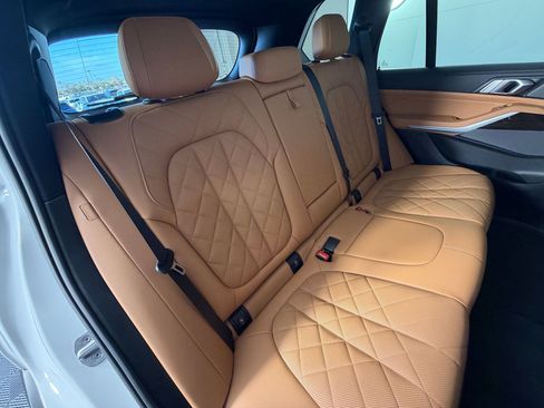 Certified 2024 BMW X5 sDrive40i w/ Premium Package image 34