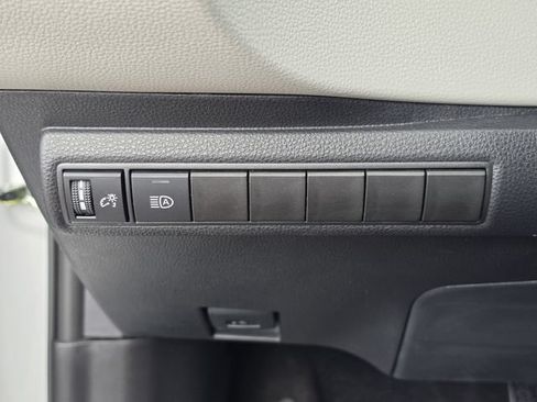 Used 2026 Toyota Corolla LE FWD image 28