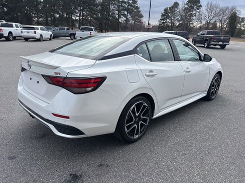 Used 2025 Nissan Sentra SR image 8