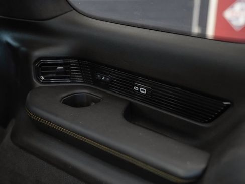 Used 2022 Jeep Grand Wagoneer Series III AWD/4WD image 45