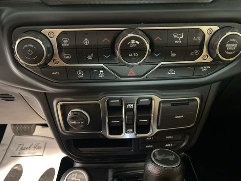 Used 2022 Jeep Wrangler Unlimited Sport AWD/4WD image 24
